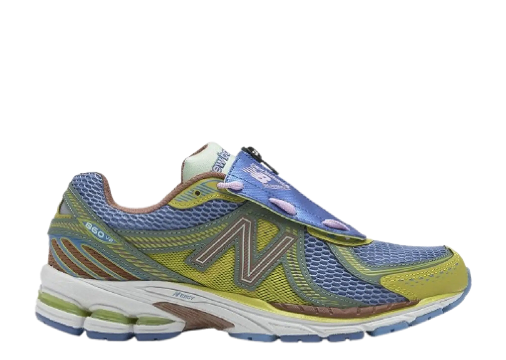 New Balance 860v2 Up There 2000'S Tropes