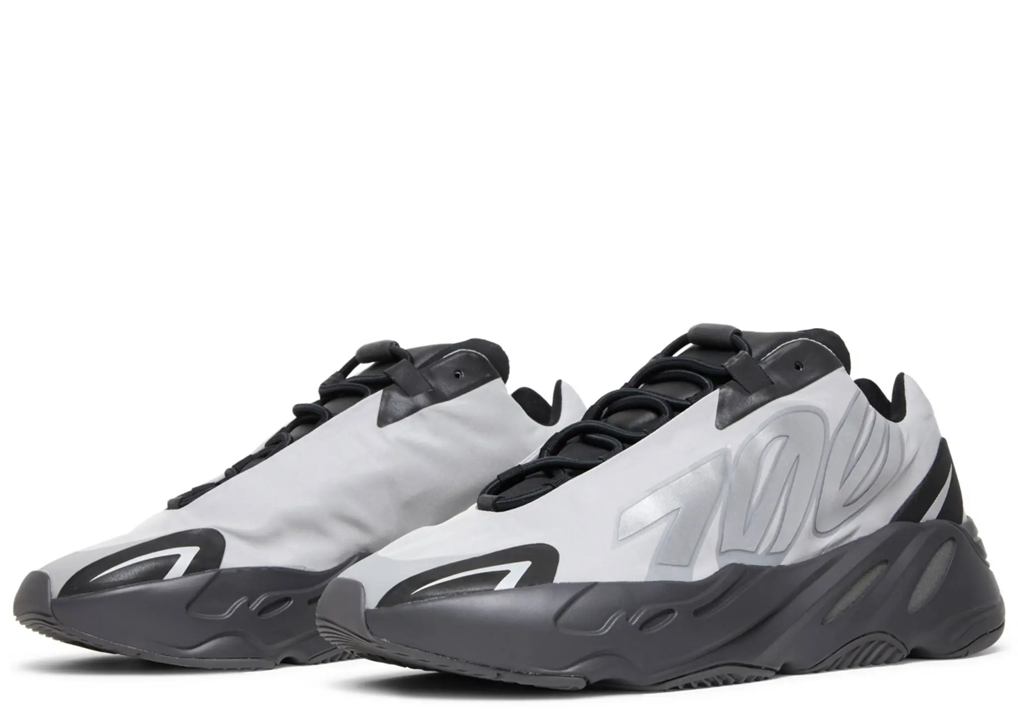 Yeezy Boost 700 MNVN Metallic - photo 2