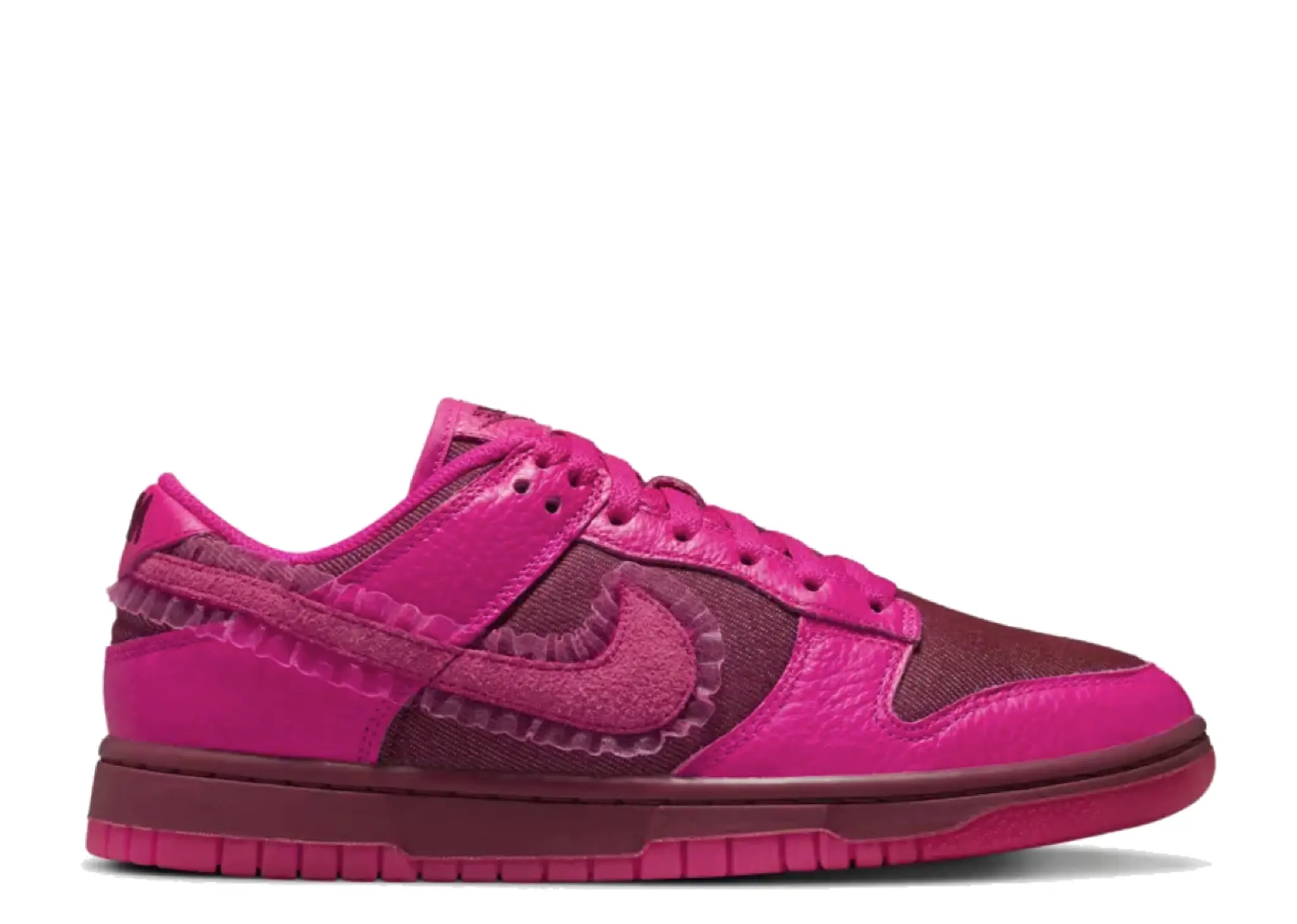 Nike Dunk Low Valentine's Day (2022) (Women's)
