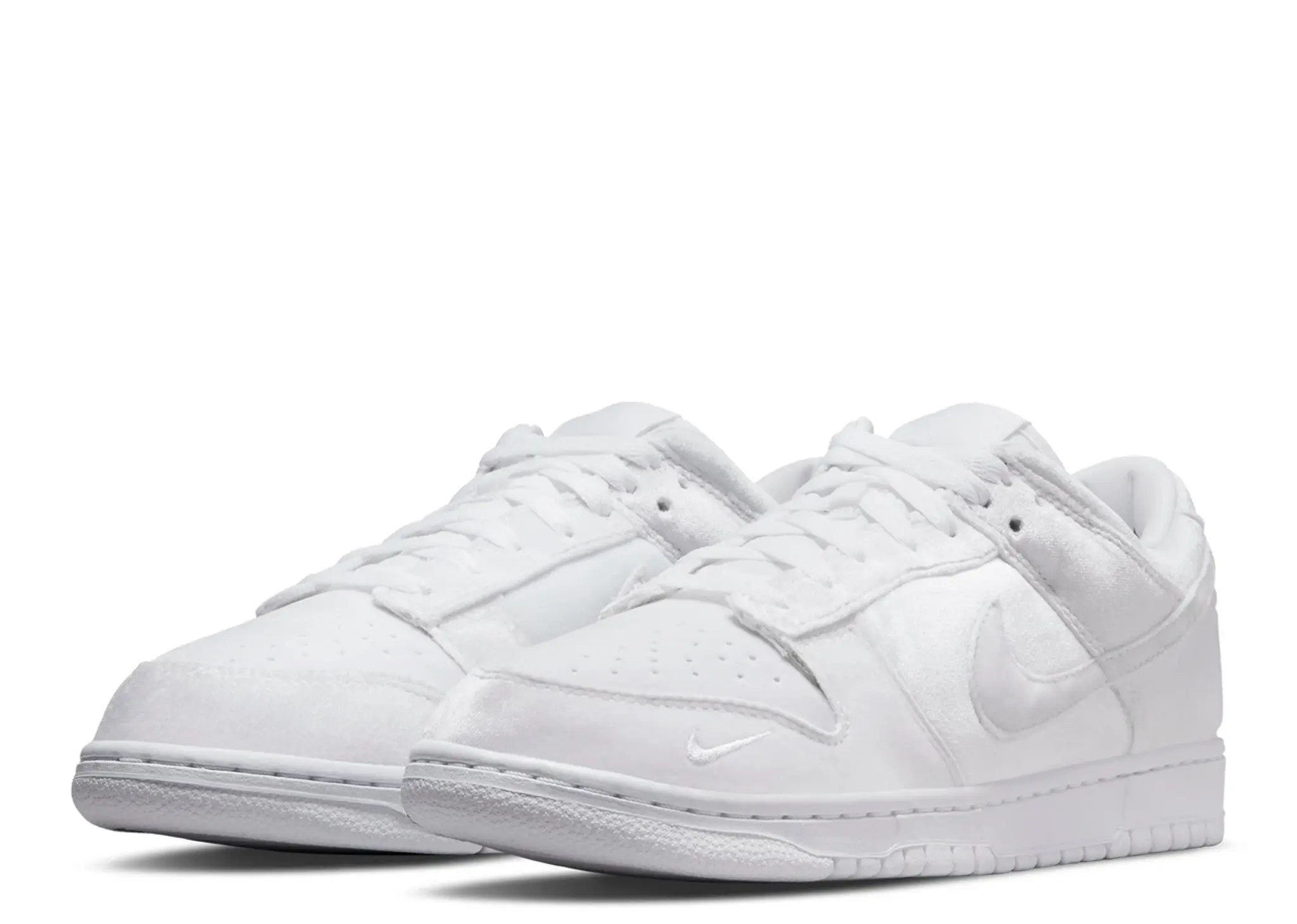 Nike Dunk Low Dover Street Market Triple White Velvet - photo 2