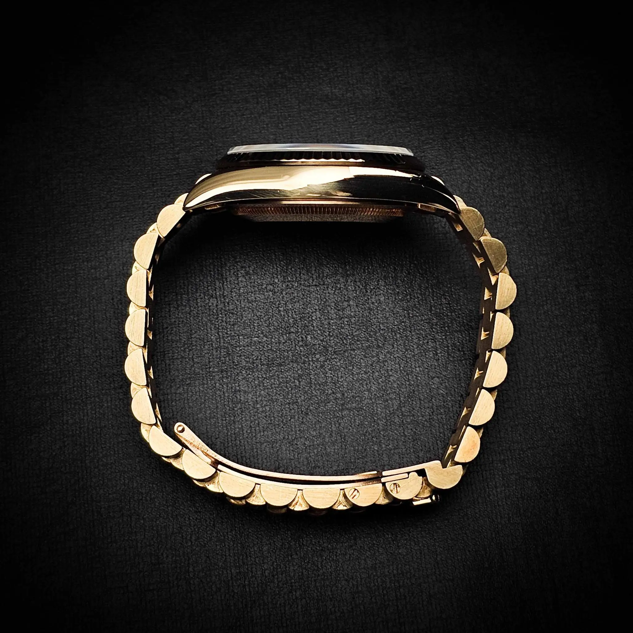 Rolex Datejust 18K Yellow Gold Ref : 1601/8 - photo 4