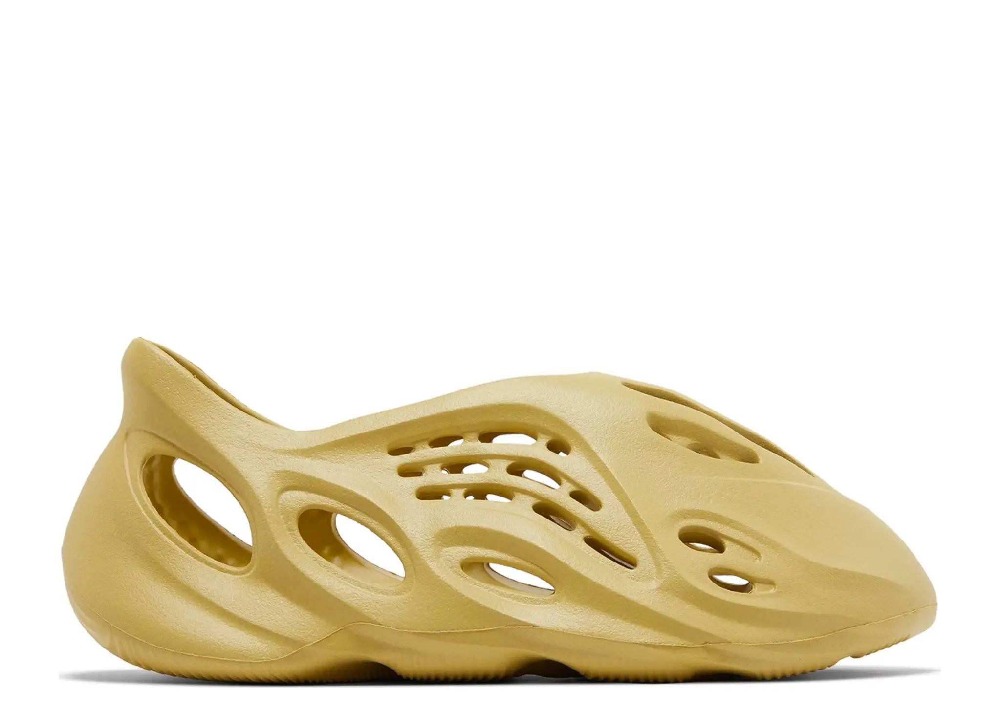 Yeezy Foam RNNR Sulfur
