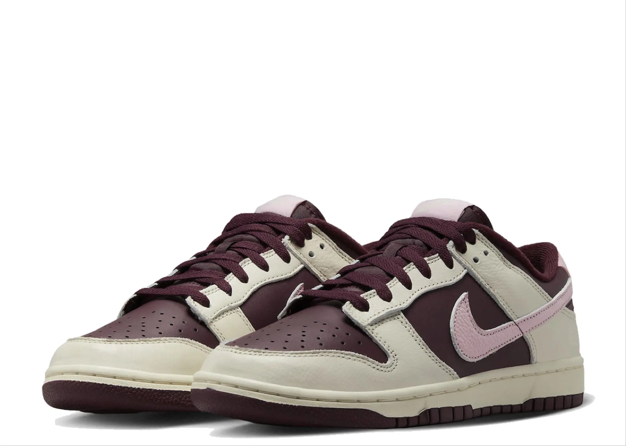 Nike Dunk Low Retro PRM Valentine's Day (2023) - photo 2
