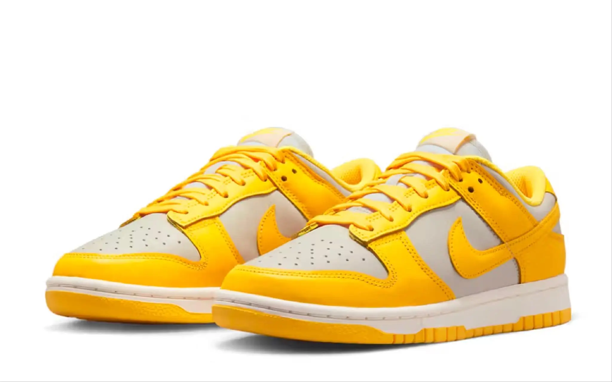 Nike Dunk Low Citron Pulse (Women's) - photo 2