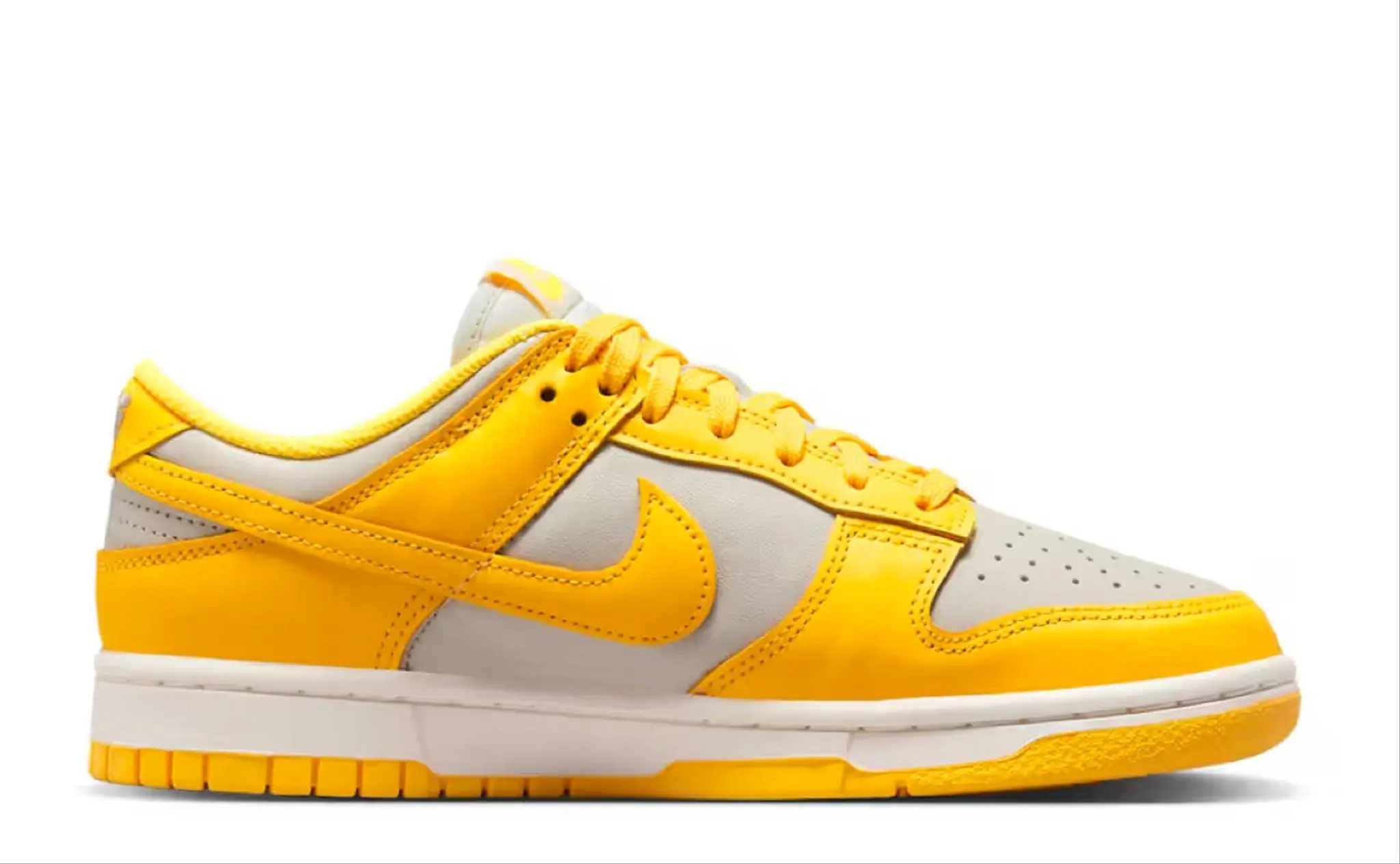Nike Dunk Low Citron Pulse (Women's)