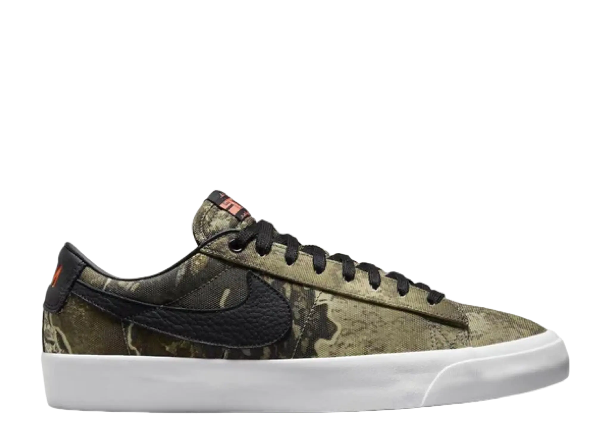 Nike SB Blazer Low Pro GT Premium Camo