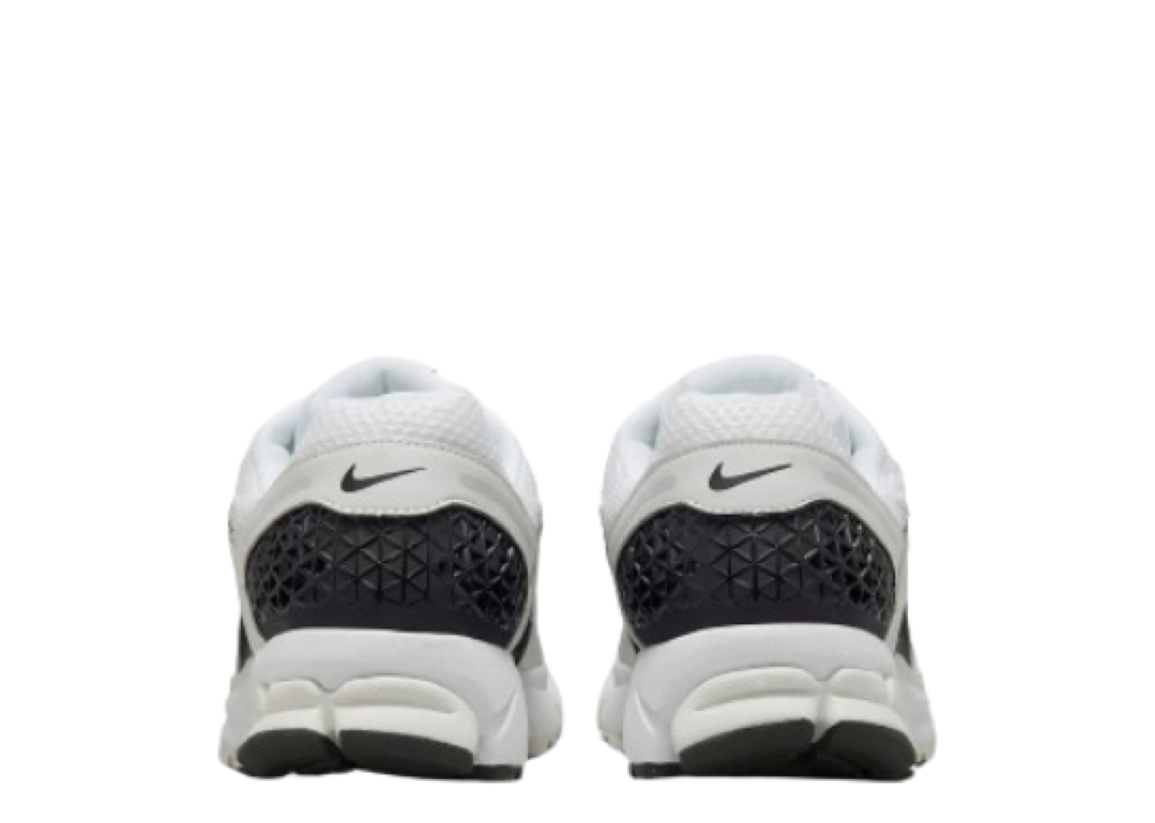 Nike Zoom Vomero 5 White Black - photo 3