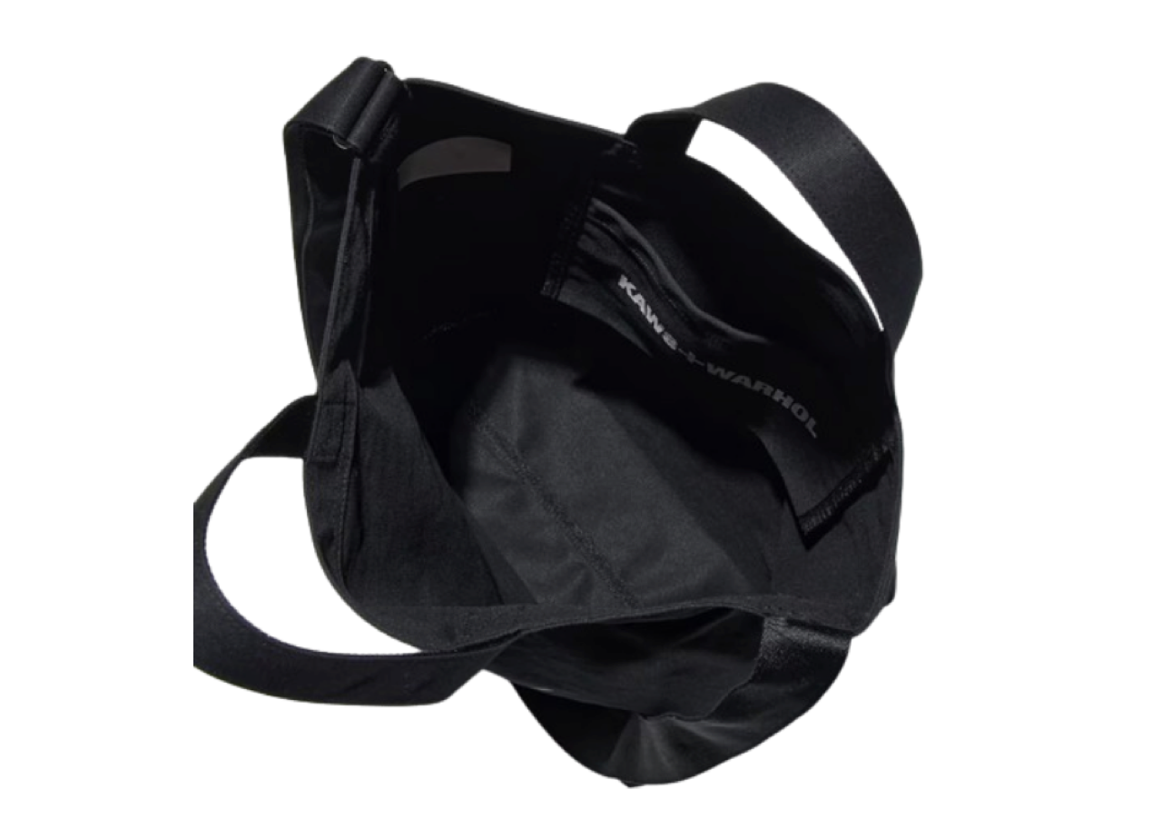 Uniqlo x Kaws Warhol 2WAY Tote Bag Black - photo 3