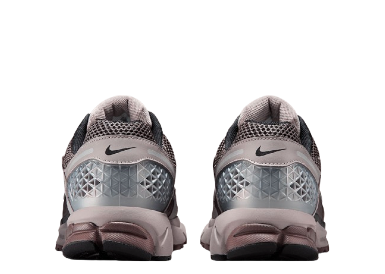 Nike Zoom Vomero 5 College Grey Cave Stone - photo 3