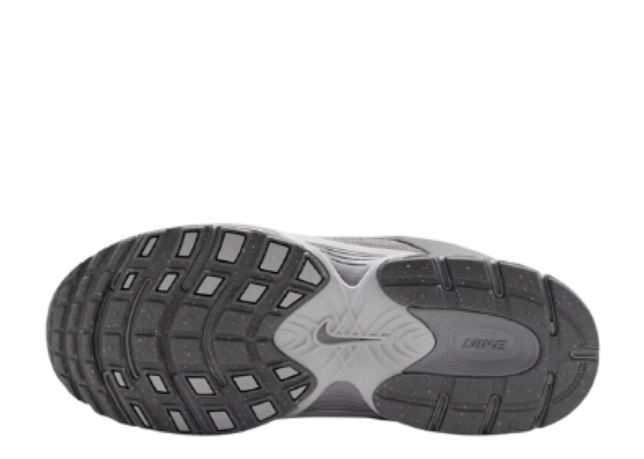 Nike V5 Runner Suede Pencil Point Atmosphere Grey (Grade School) - photo 4
