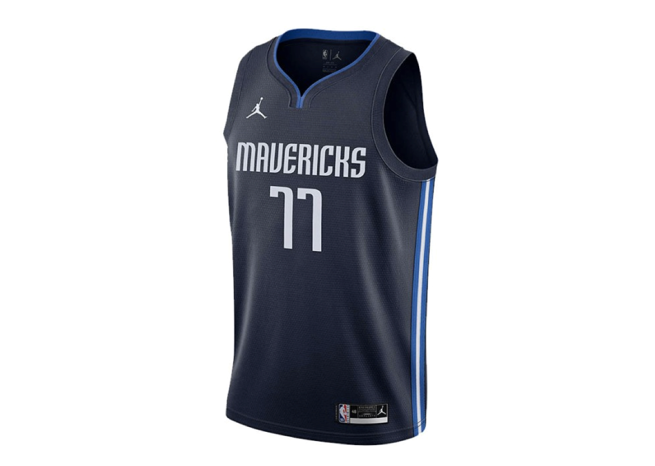 Nike Dallas Mavericks Swingman Jersey Luka Dončić Statement Edition 2020 - photo 3