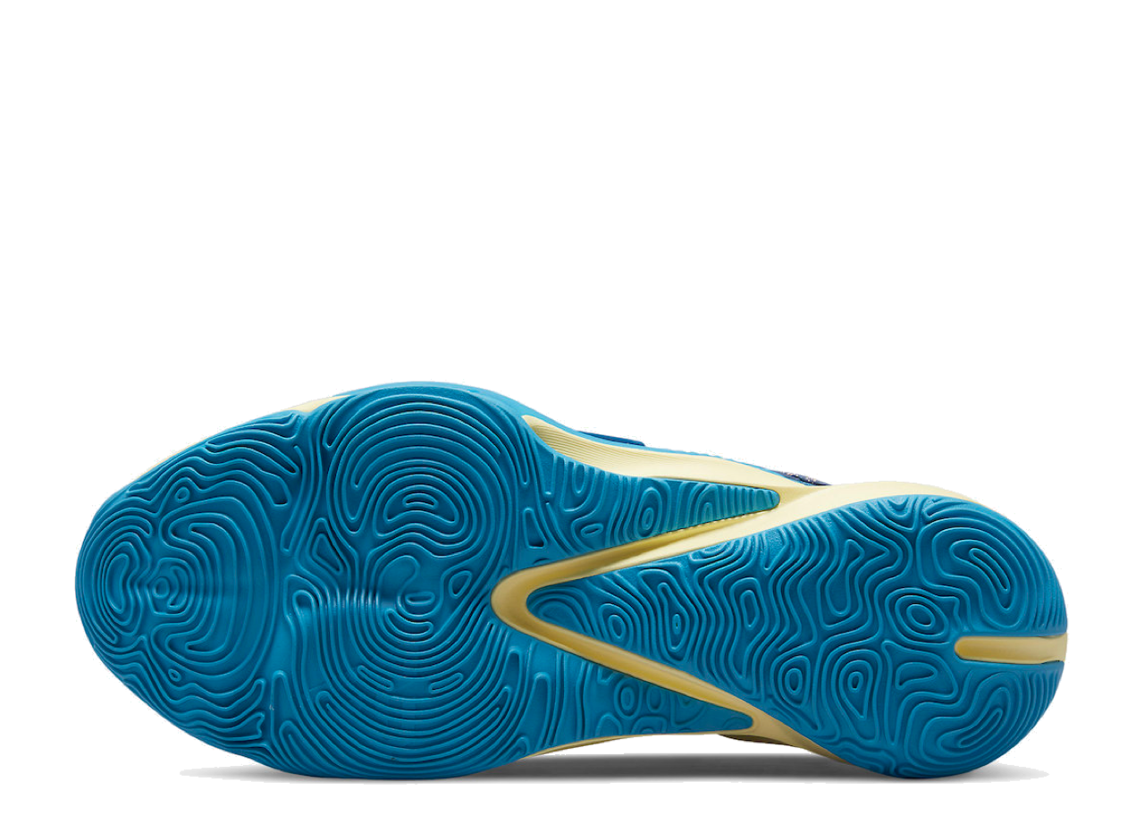 Nike Zoom Freak 3 Valentine's Day - photo 4