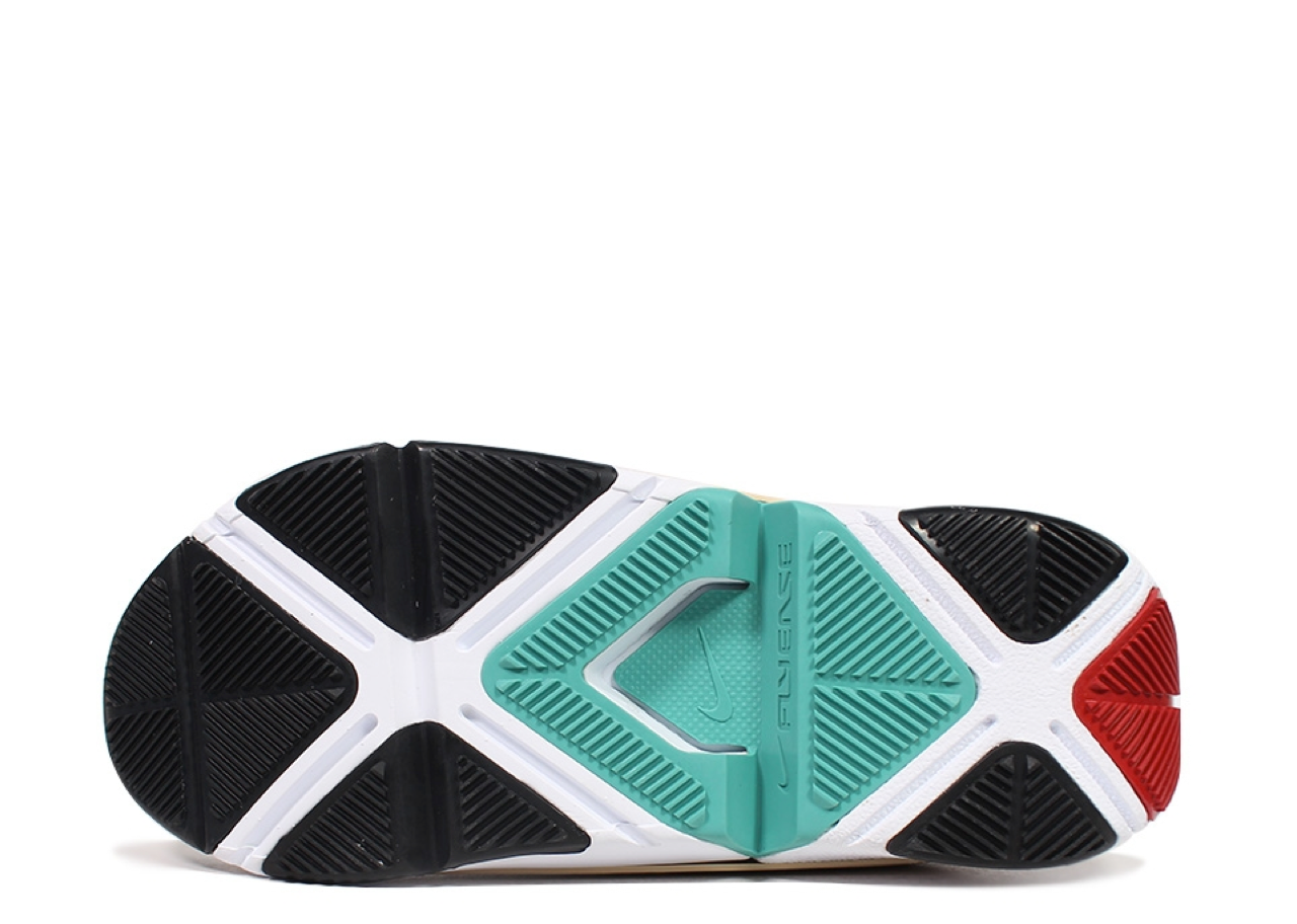 Nike Go FlyEase Sail Sanddrift Gym Red - photo 4