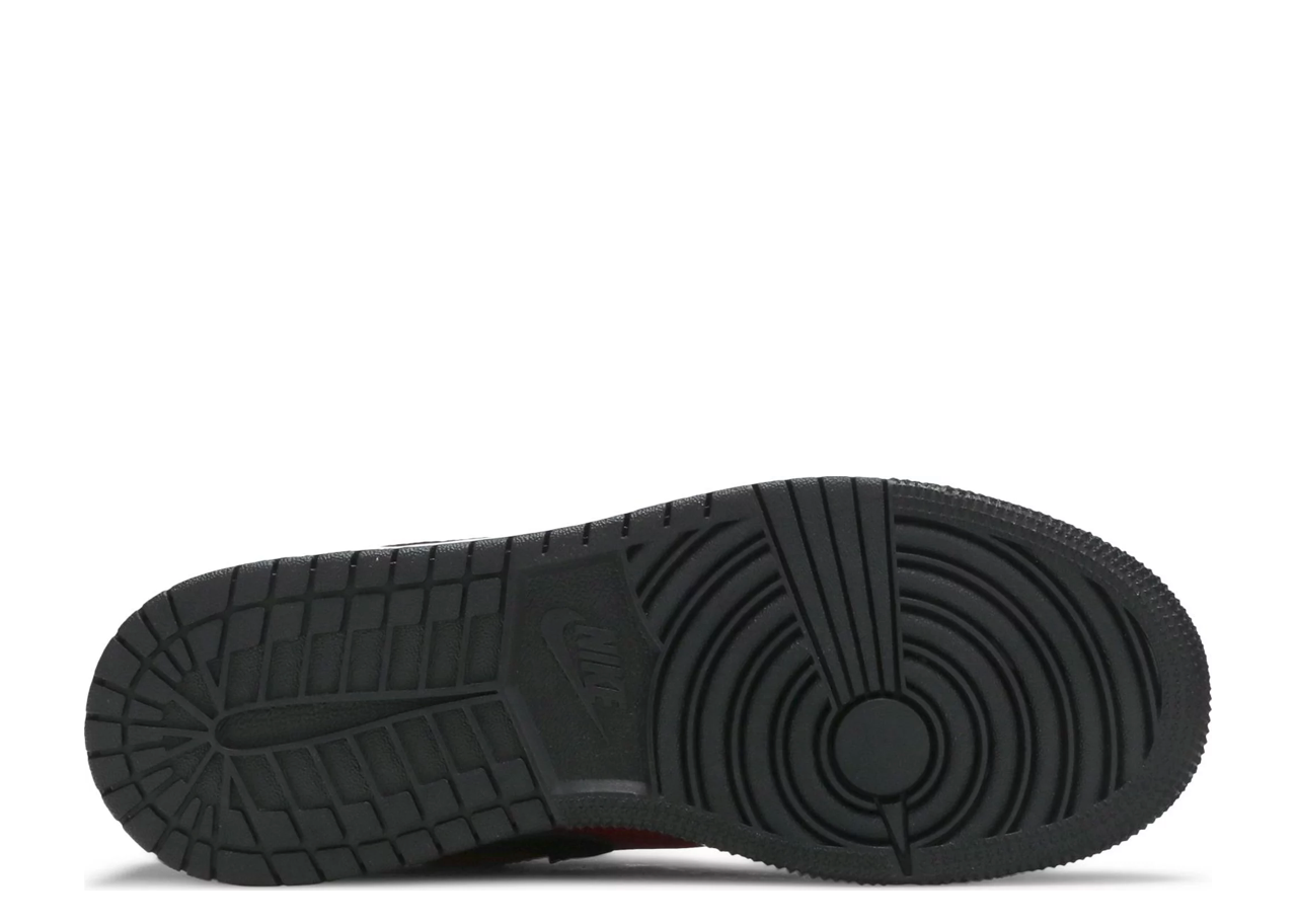 Air Jordan 1 Low Gym Red Black Pebbled (Grade School) - photo 4