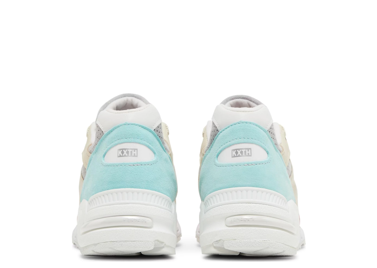 New Balance 990v2 Kith Cyclades (with Socks) - photo 3