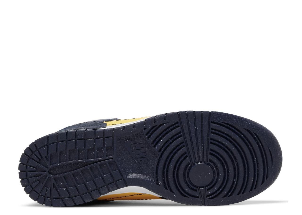 Nike Dunk Low Disrupt 2 Michigan (Women's) - photo 4