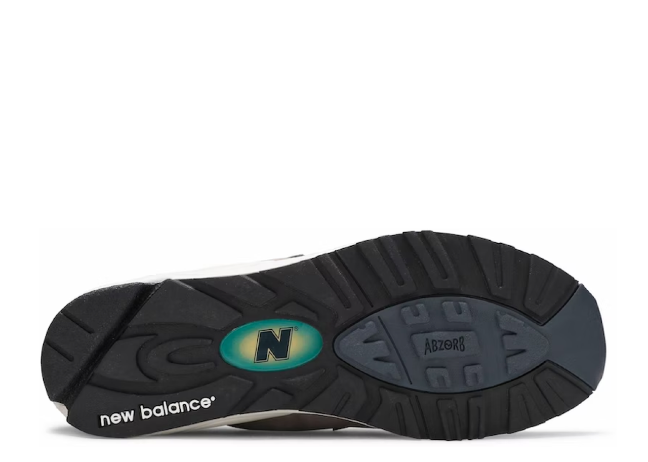 New Balance 990v2 Kith Grey - photo 4