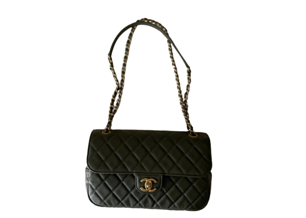 Chanel Easy Flap Bag - photo 2