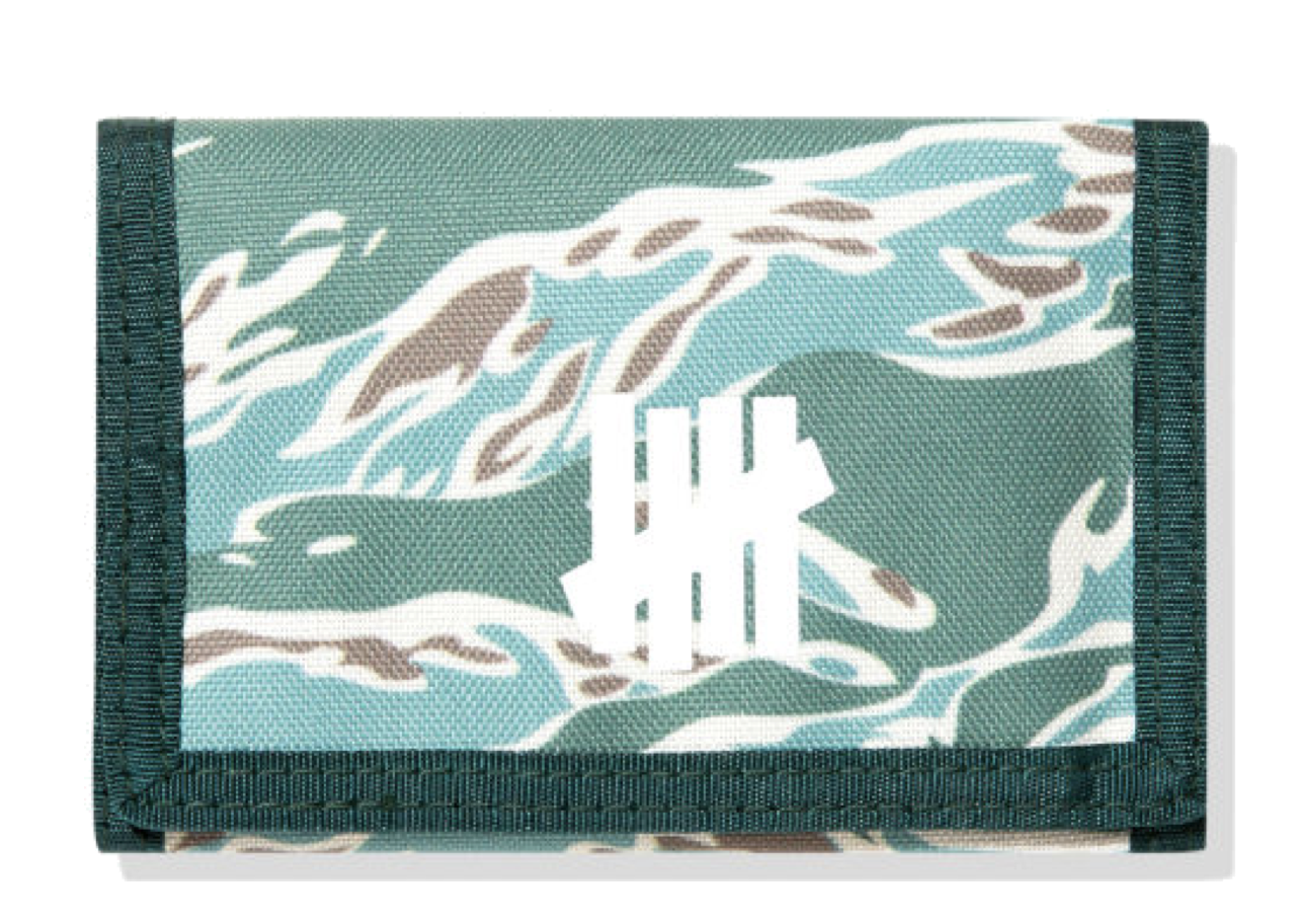 Undefeated Trifold Logo Print Wallet Green