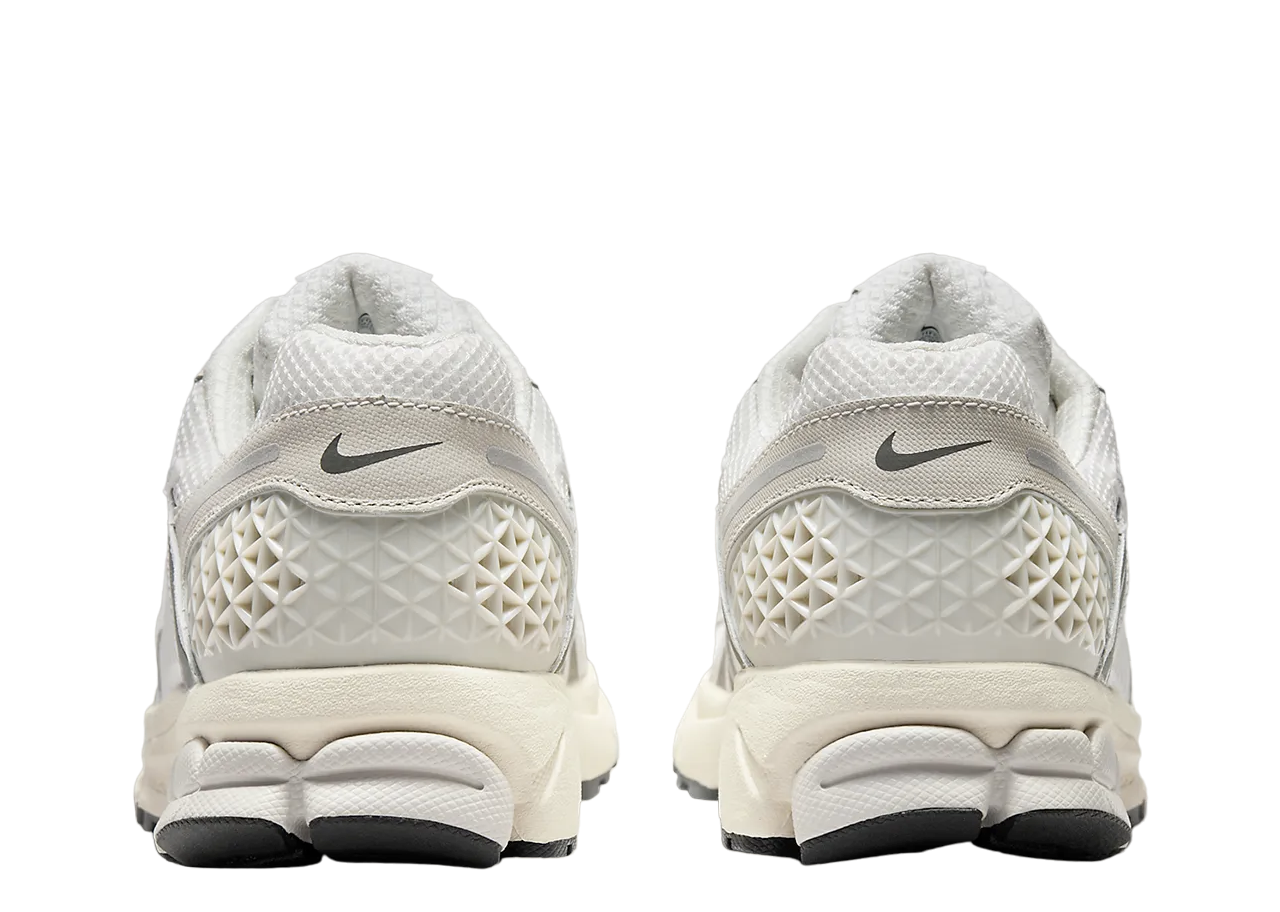 Nike Zoom Vomero 5 Platinum Tint - photo 3