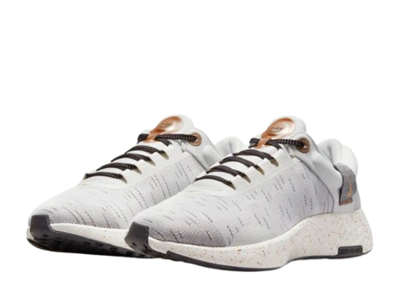 Nike Wmns Renew Serenity Run Premium 'Sail Metallic Copper Coin' - photo 2