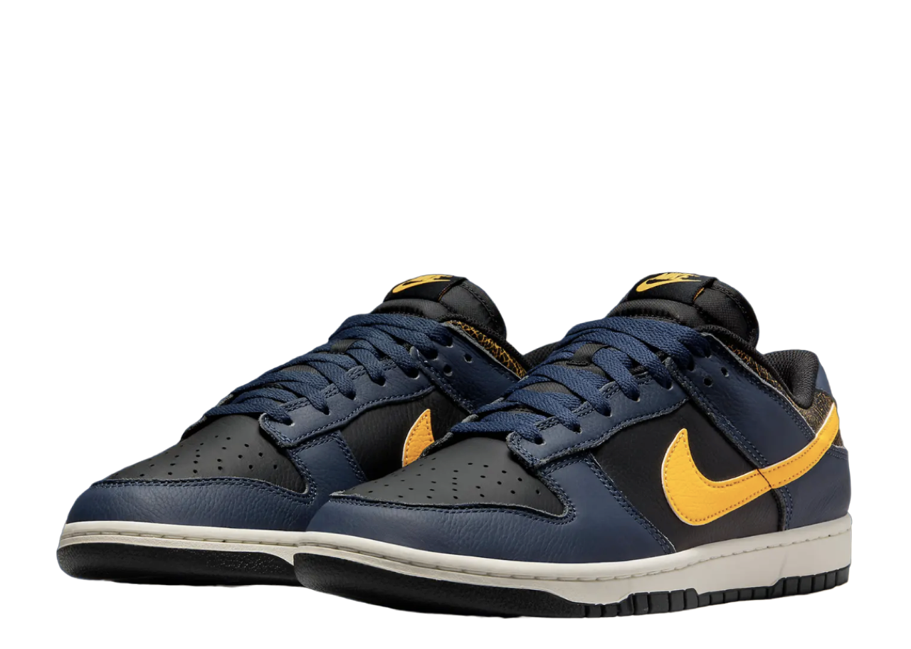 Nike Dunk Low Vintage Michigan - photo 2