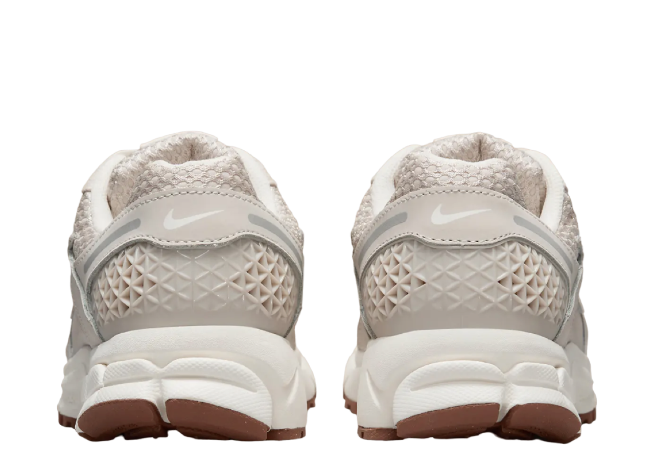 Nike Zoom Vomero 5 Light Orewood Brown (Women's) - photo 3