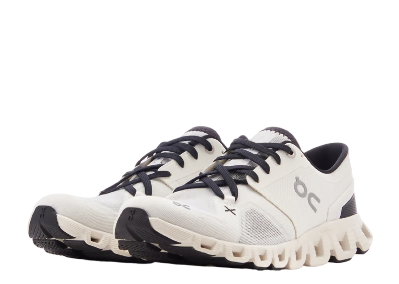 On Running Cloud X 3 White Black (Women's) - photo 2